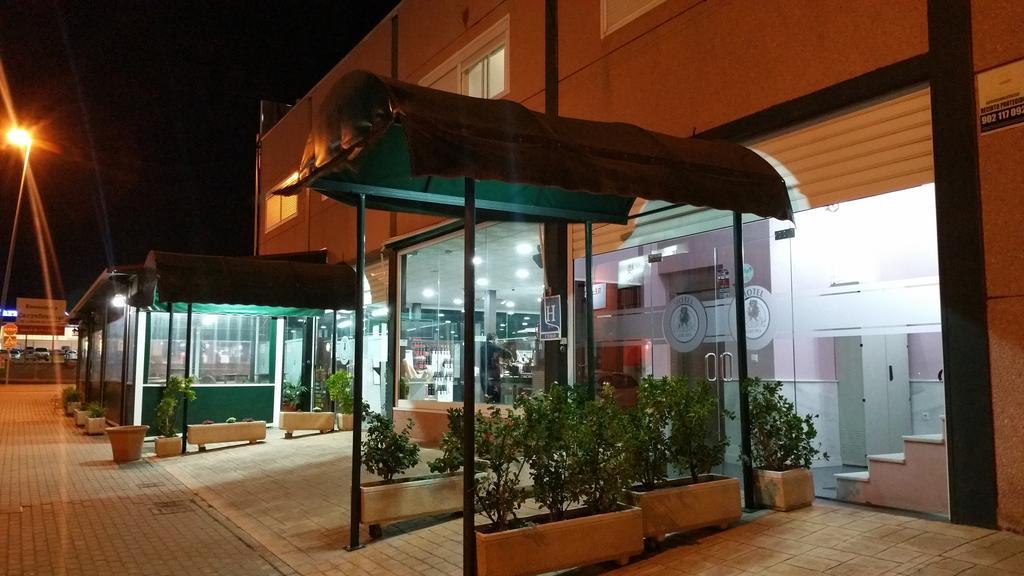 Hotel Leon لا بالما ذيل كونذاذو المظهر الخارجي الصورة